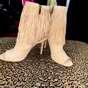 Sam Edelman Booties never warn Size 9